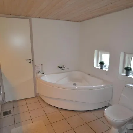 Dom wakacyjny Lovely Home In Blokhus With Sauna *
