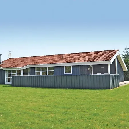 Lovely Home In Blokhus With Sauna *